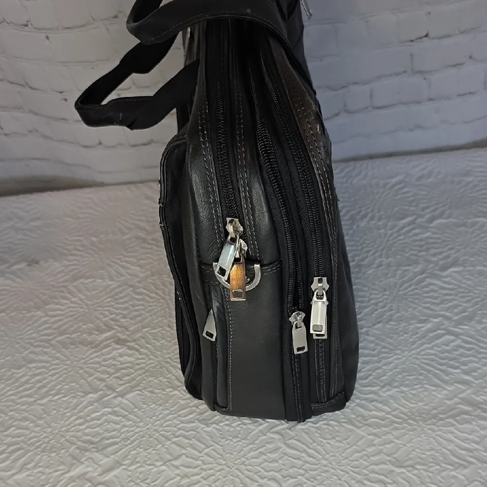 Wilsons Leather Black Laptop Bag‎
